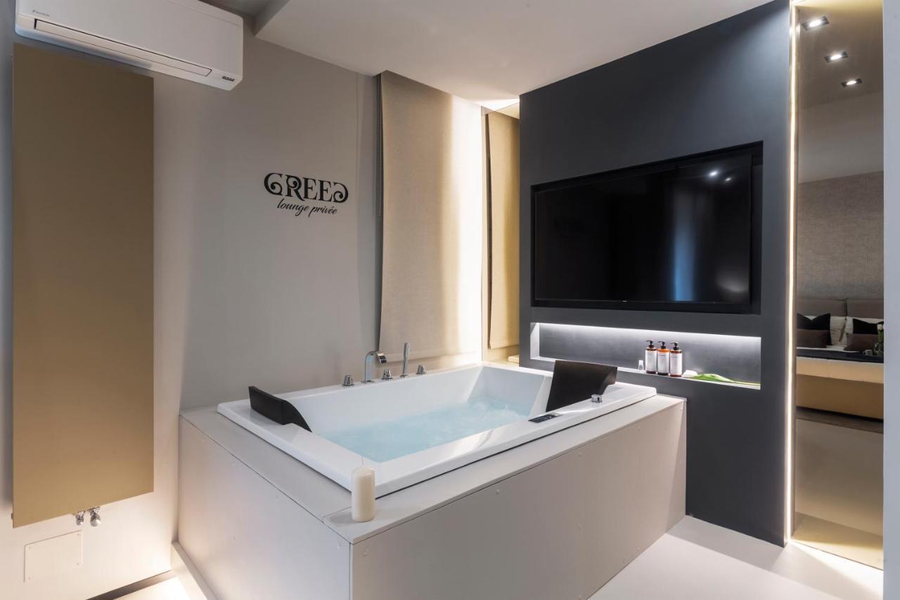 Ostia Holiday Greed Lounge Privee ภายนอก รูปภาพ
