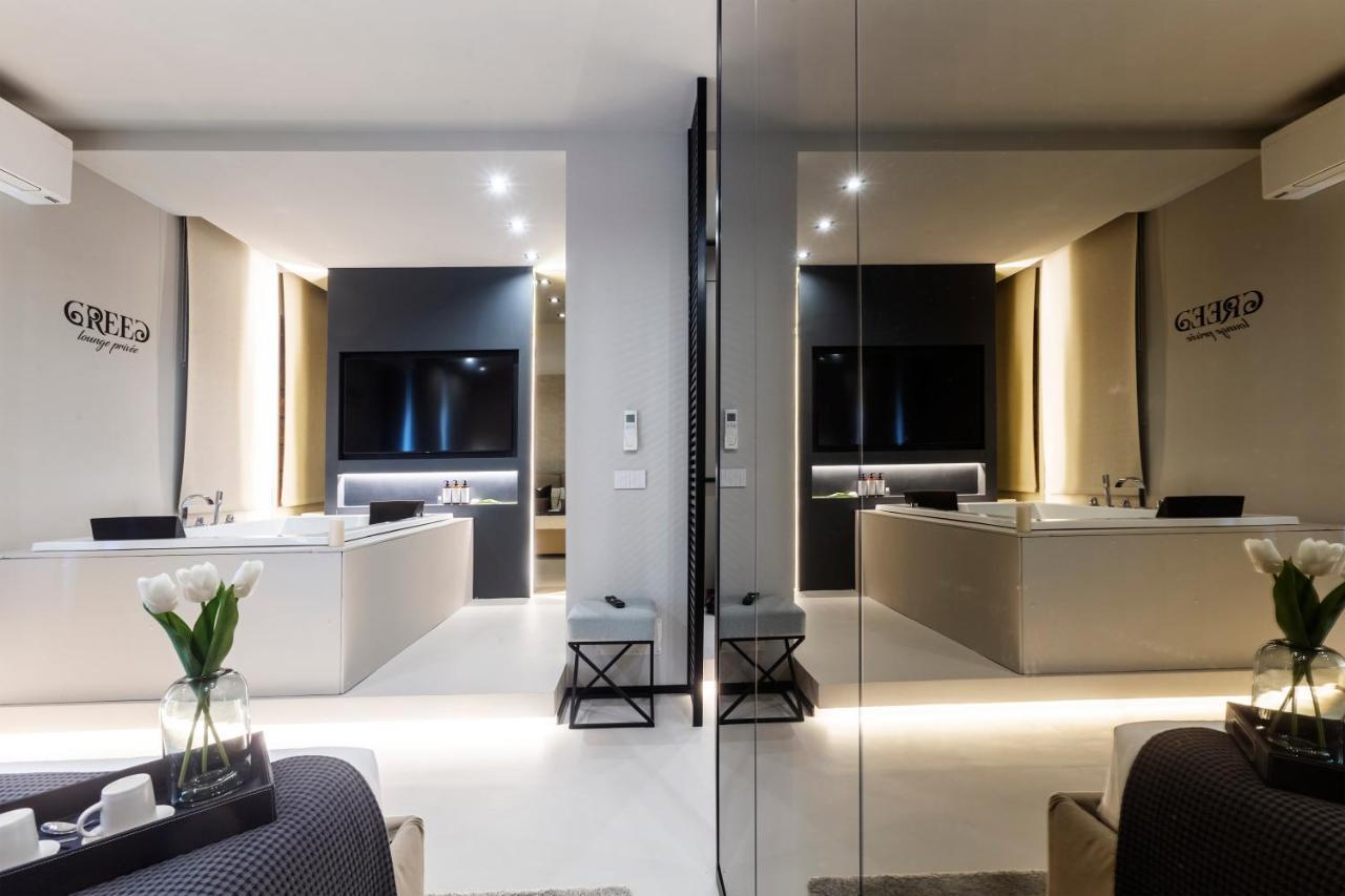 Ostia Holiday Greed Lounge Privee ภายนอก รูปภาพ